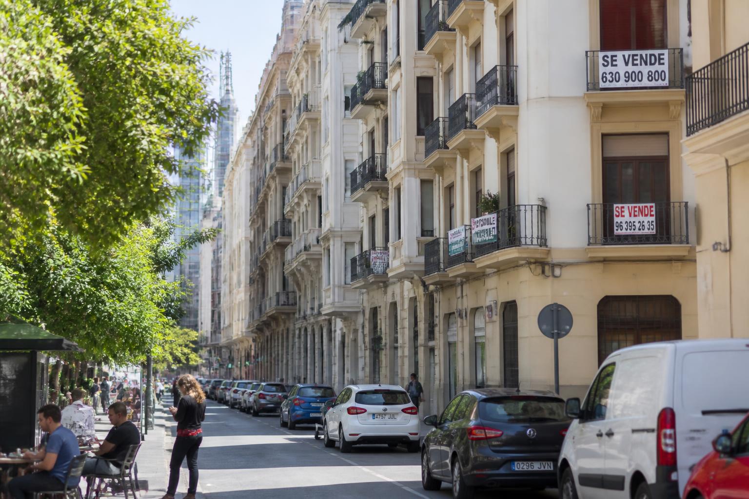 descubre las mejores agencias inmobiliarias en valencia para 2026. nuestro top 10 te ayuda a encontrar profesionales confiables para comprar, vender o alquilar propiedades.